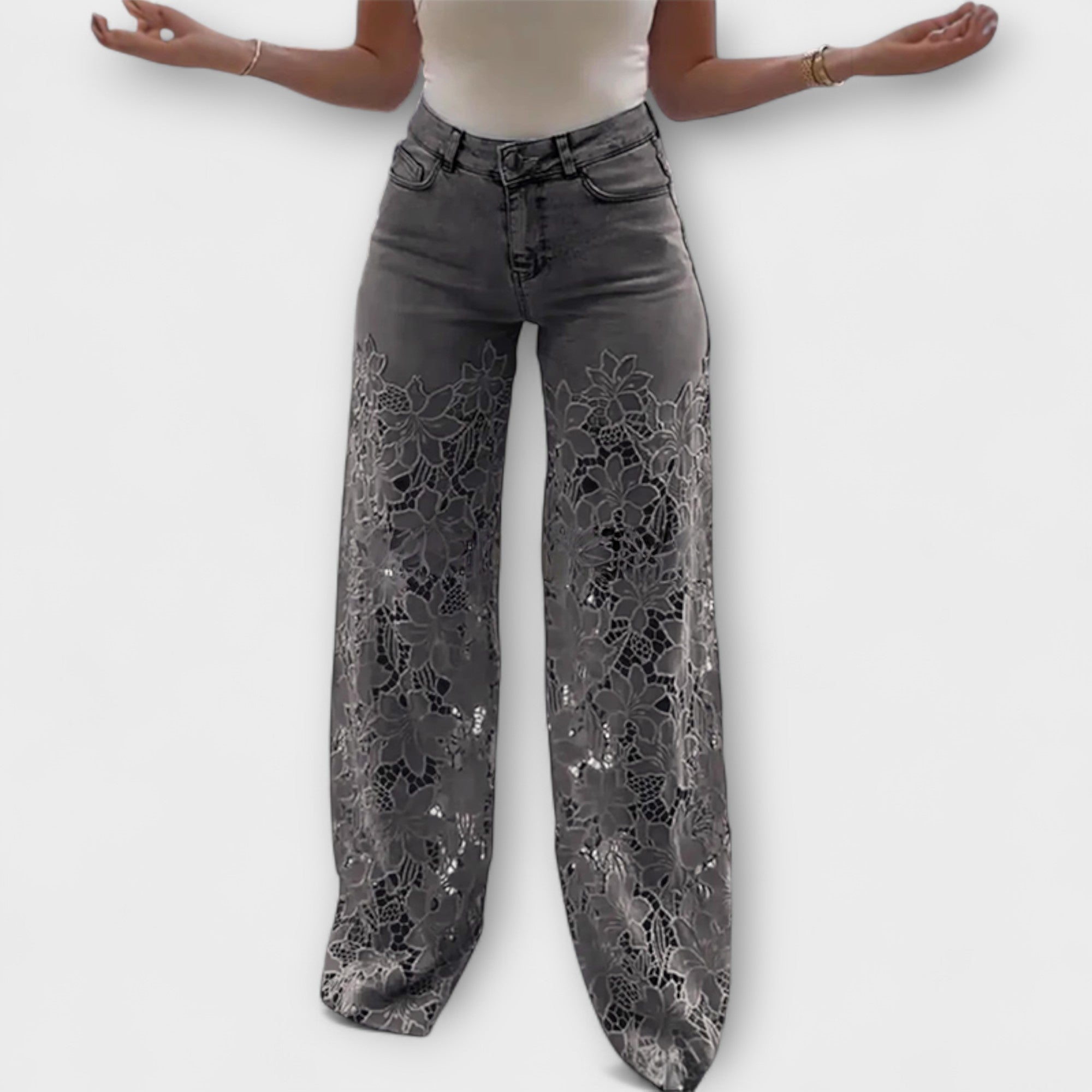 Jeans de patchwork con encaje a la moda