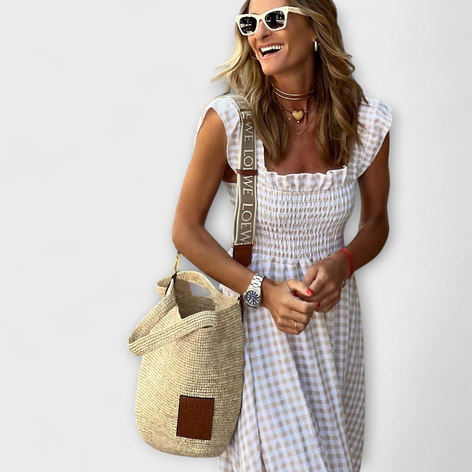 Vestido maxi a cuadros con mangas de volantes