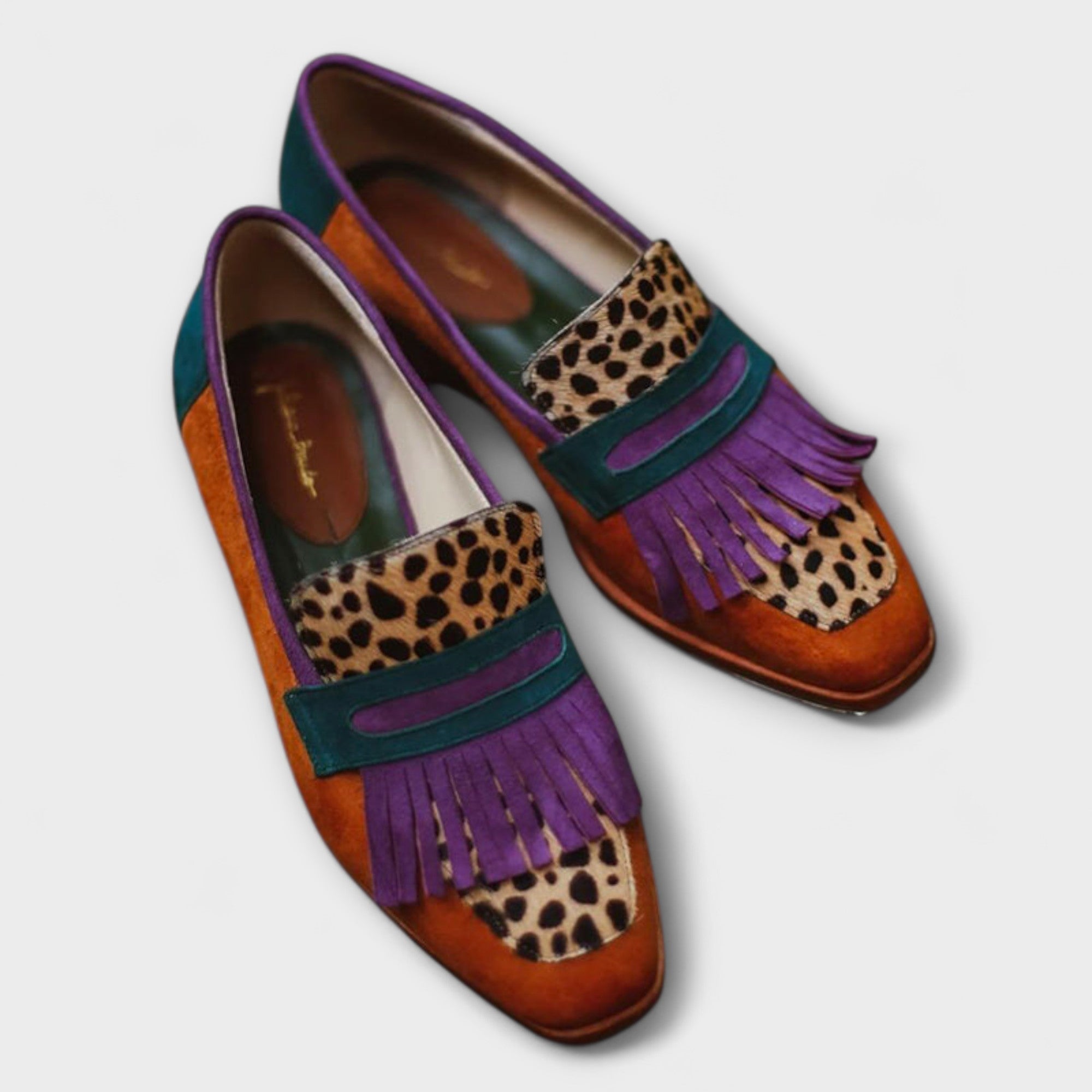Fallon – Mocasín Marrón con Estampado de Leopardo