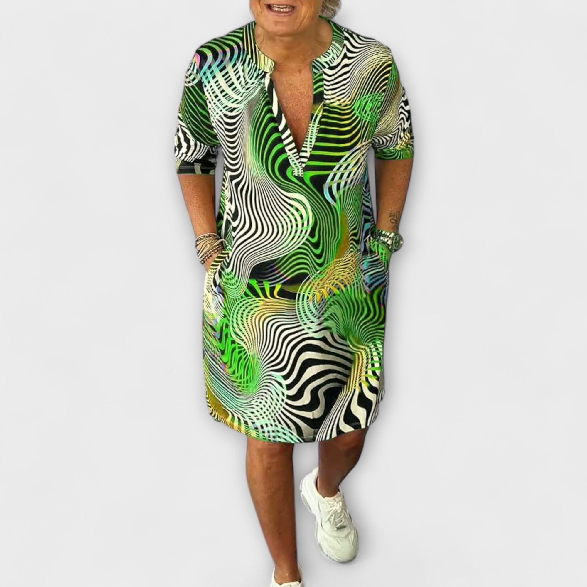 Liora - Vestido colorido con escote en V