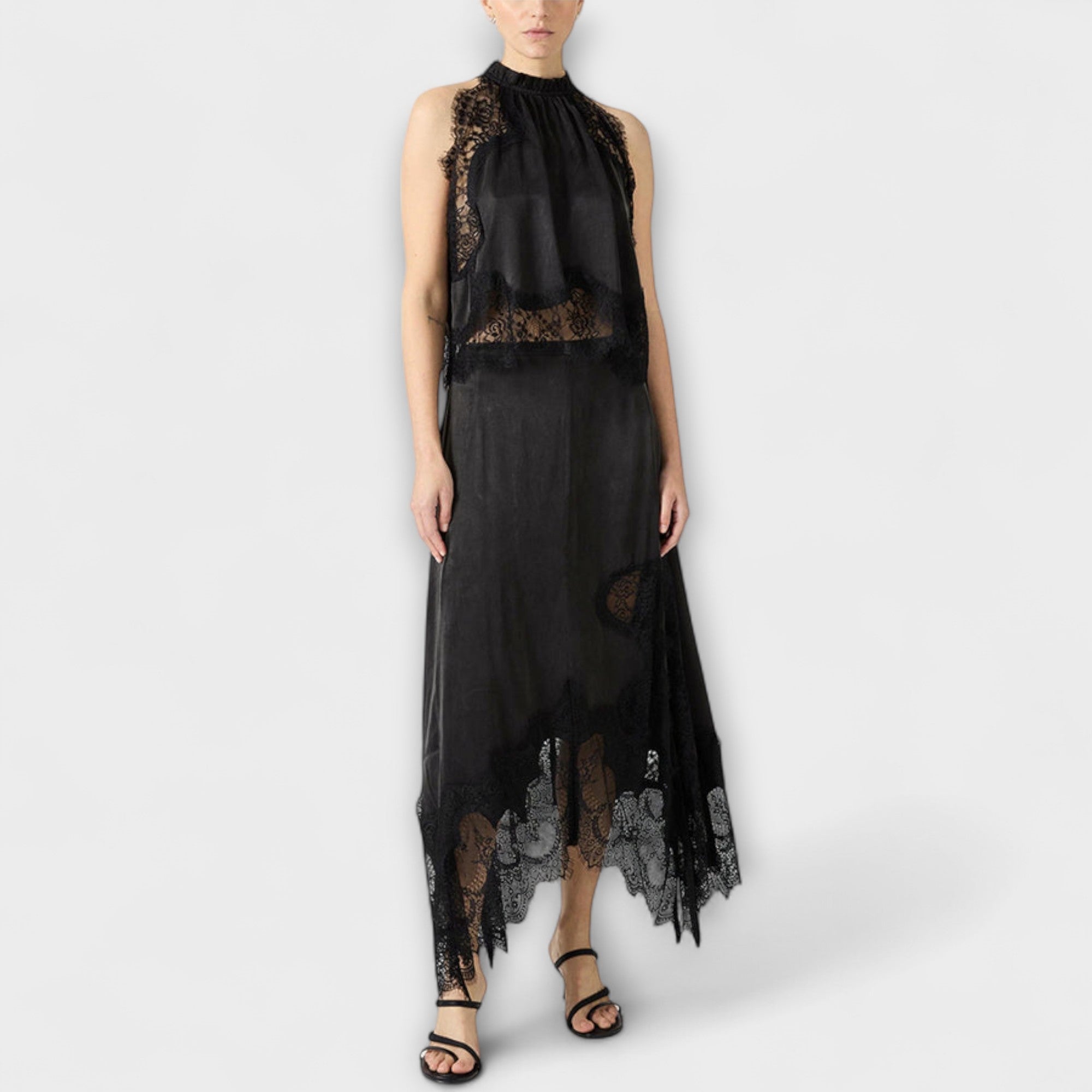 Kaia - Blusa de satén con encaje y escote plisado en conjunto