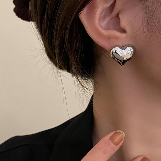 Pendientes de corazón elegantes