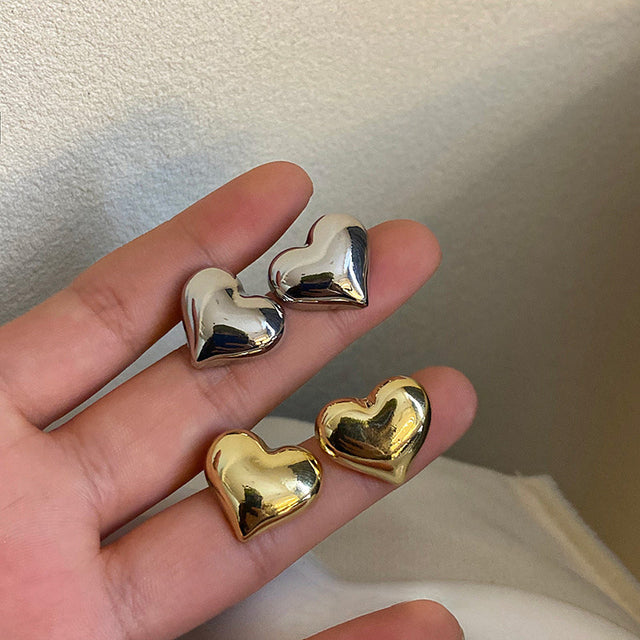 Pendientes de corazón elegantes