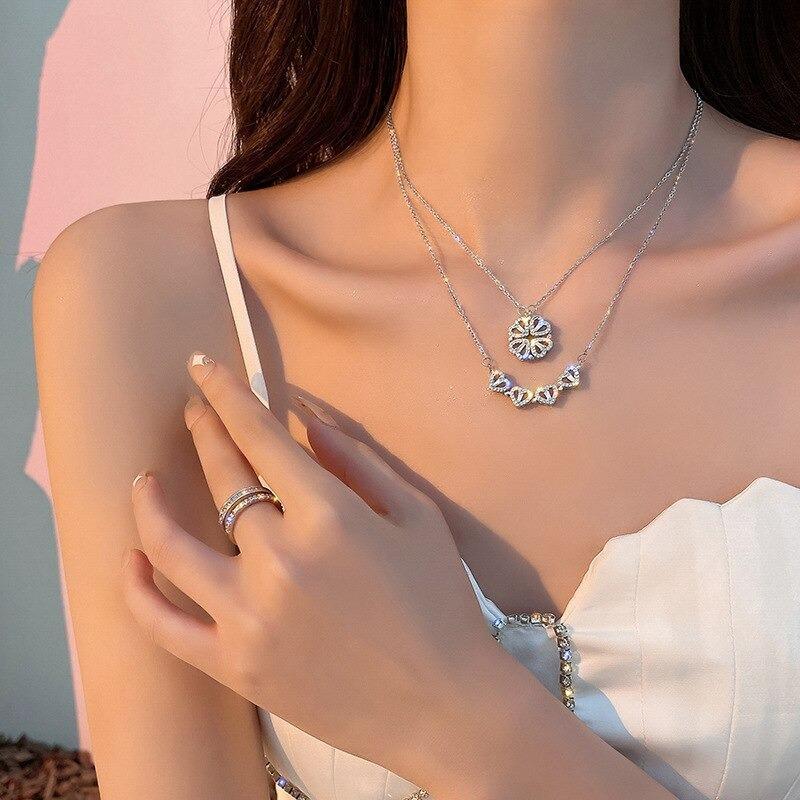 Collar de trébol de cuatro hojas