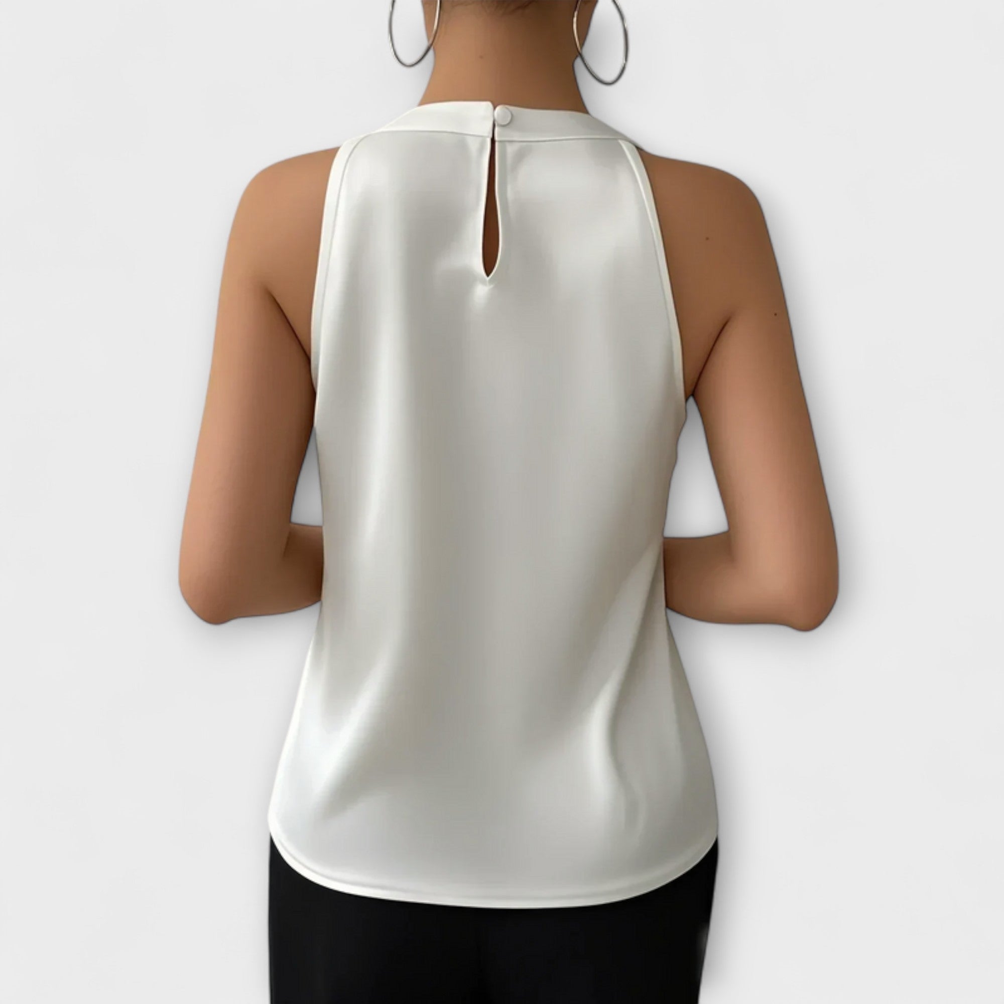 Skye - Elegante blusa de satén con diseño off-shoulder