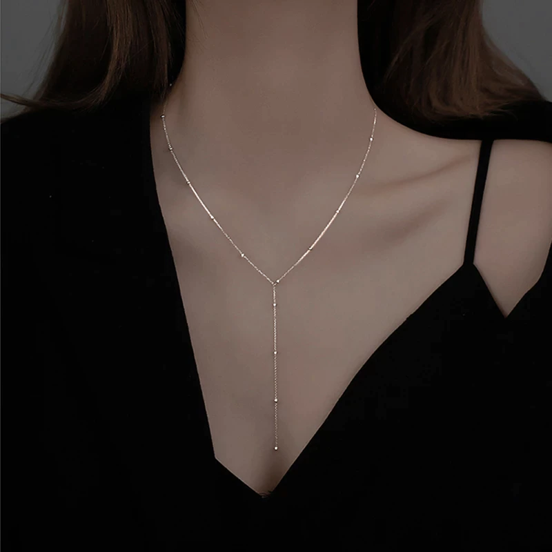 Collar de clavícula con borlas