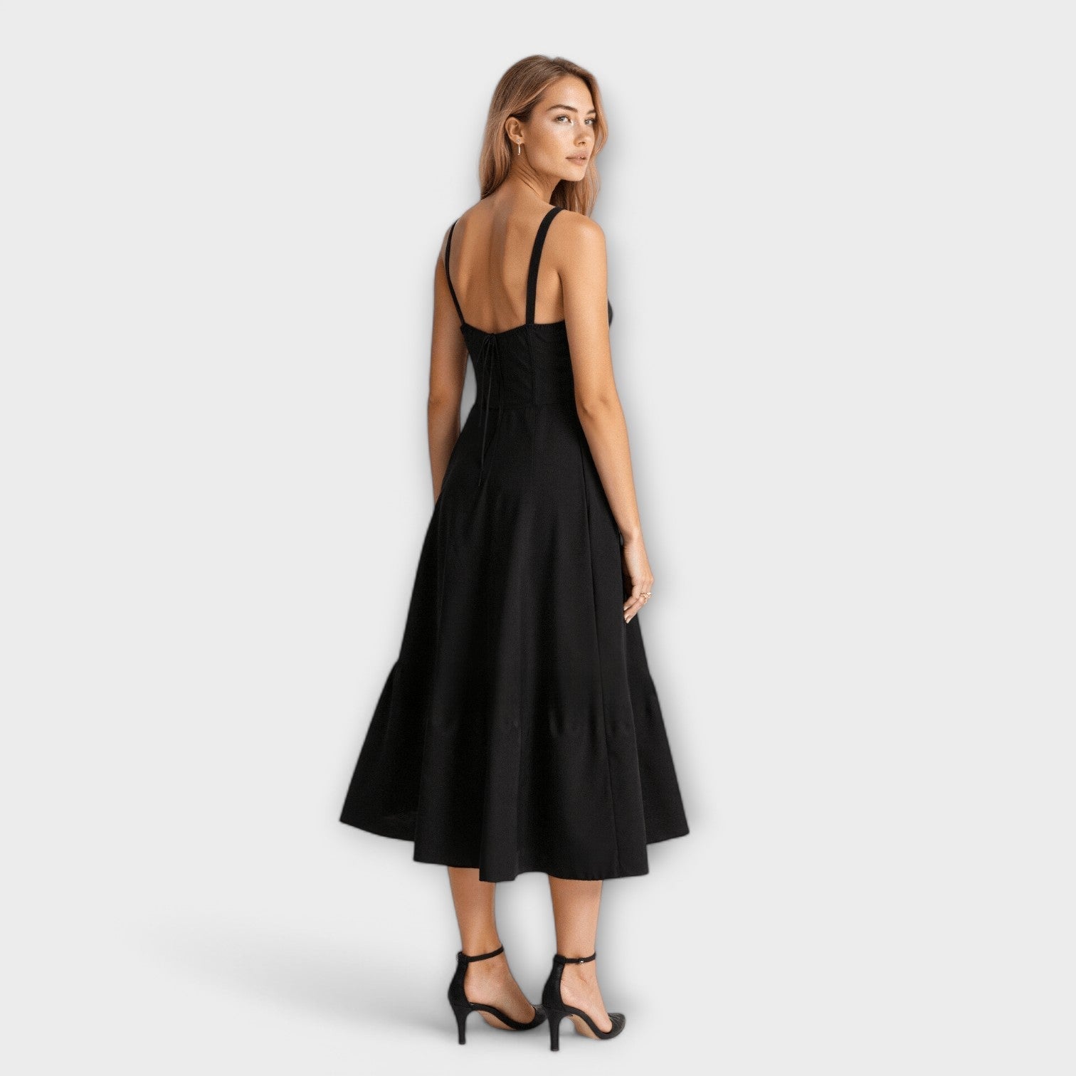 Kiana - Vestido Midi con Corsé