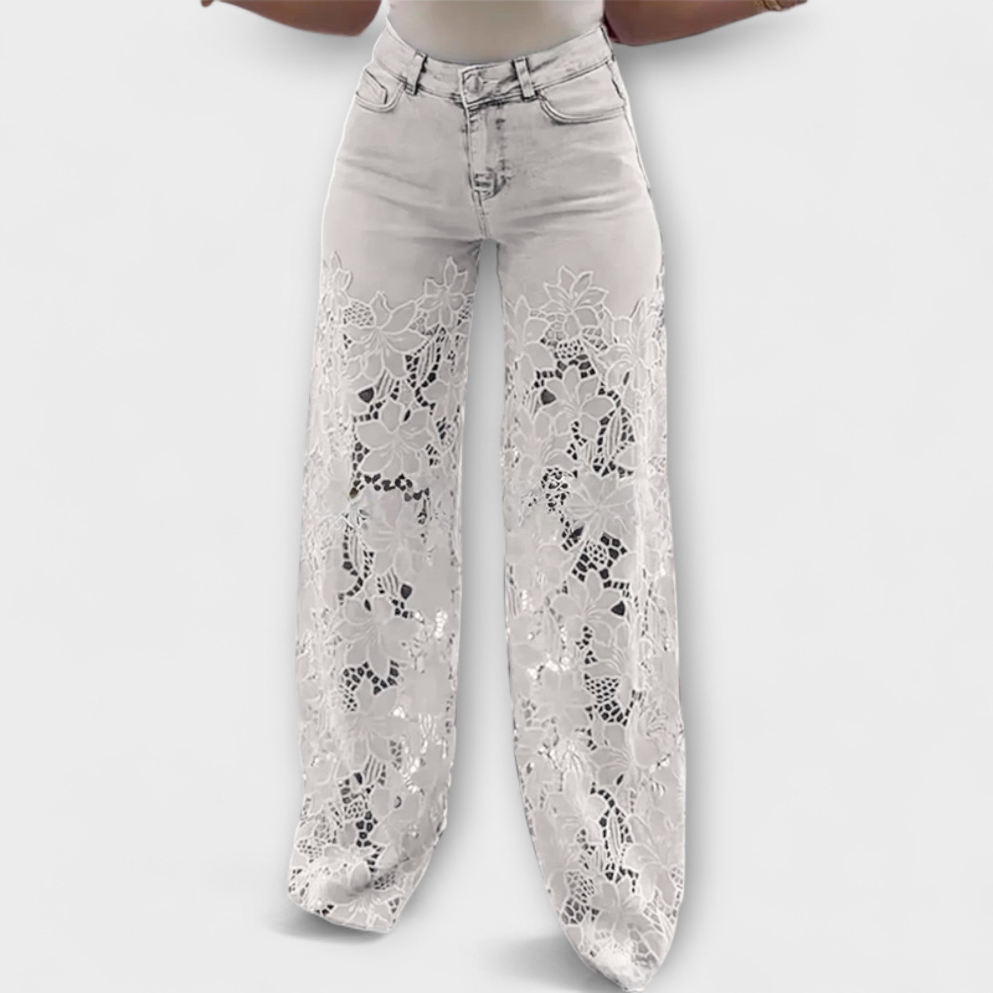 Jeans de patchwork con encaje a la moda